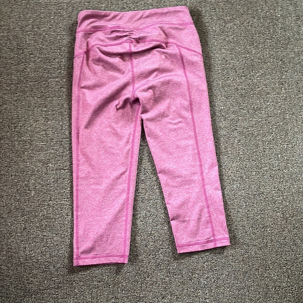 Workout capris - Picture 2 of 4
